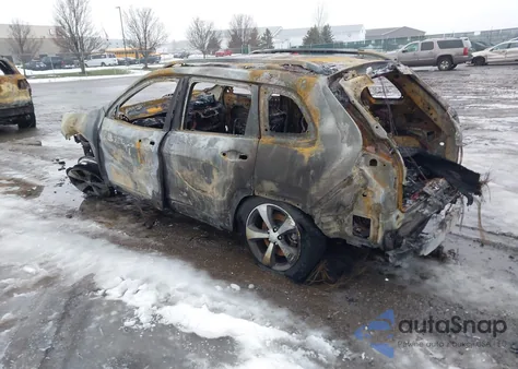 2019 Jeep Cherokee Limited 4X4 from USA, damaged, VIN 1C4PJMDN8KD413563